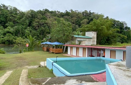 Gana-Gana House | OYO Home 90737 Disan Baang Kiulu