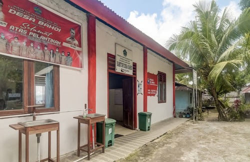 Manado City Centre House | OYO Homes 91148 Homesstay Desa Wisata Bahoi Near Ekowisata Mangrove Desa Bahoi