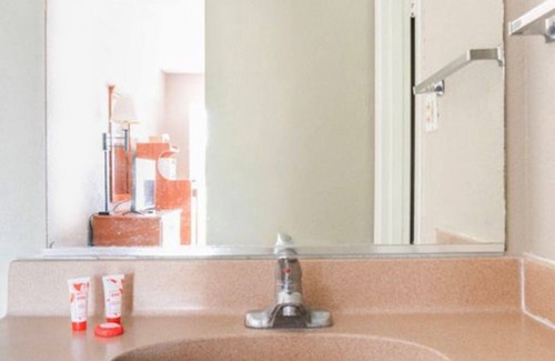 Silver Springs Hotel | OYO Hotel Mustang Silverspring FL