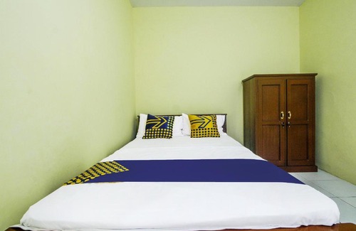 Garut Hotel | OYO Life 91606 Nadin Guest House Syariah