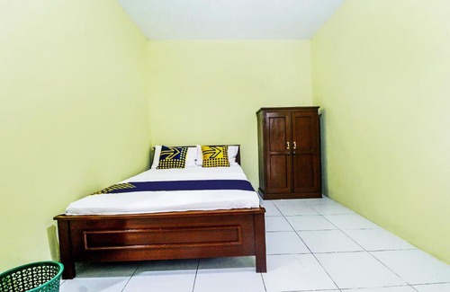 Garut Hotel | OYO Life 91606 Nadin Guest House Syariah