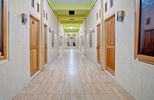 Sidoarjo Hotel | OYO Life 91884 Kost Kusuma Dewi Syariah