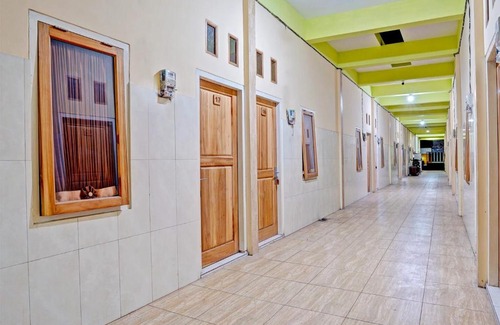 Sidoarjo Hotel | OYO Life 91884 Kost Kusuma Dewi Syariah