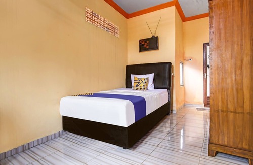 Karawang Hotel | OYO Life 92962 Apartement Sentraland Karawang By Ratna