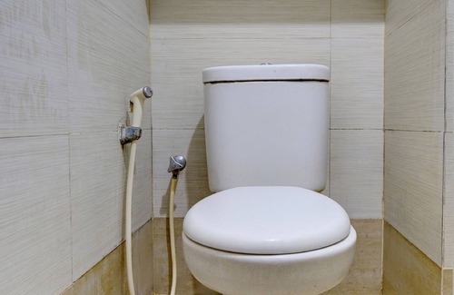 Cimahi Hotel | OYO Life 93097 Apartemen Gateway Pasteur By Kaisar Room
