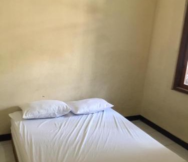 Trenggalek Hotel | OYO Life 93525 Griya Wafira Trenggalek Syariah