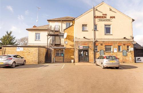Wembley Park Hotel | OYO The Green Man Pub And Hotel