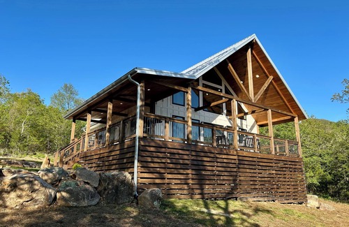 Harrison House | Ozark Getaway