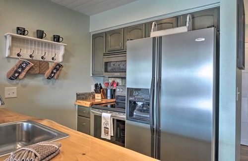 Notch Estates Condo | Ozark Mountain Condo ~ 2 Mi to Silver Dollar City!