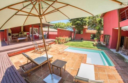 Ossos Villa | Pé na Areia da Praia dos Ossos e Seis Suítes