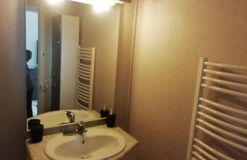 Fourchambault Apartment | Pégase, Meublé 3, Supermarché, Animaux Acceptés, Terrasse Privée