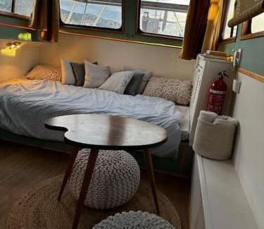 Valence Boat Rental | Péniche cocoun