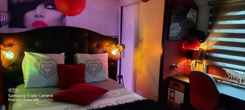 Cambrai Bed & Breakfast | Péniche Morgane 2 chambre d'hôtes