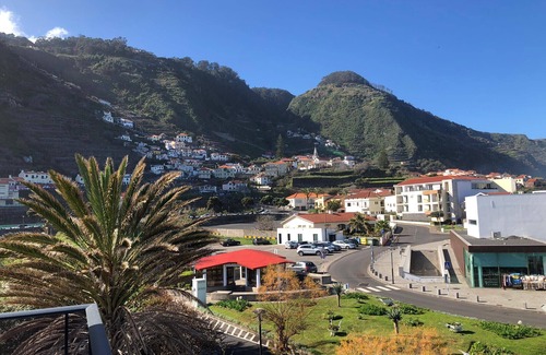 Porto Moniz Bed & Breakfast | Pérola Views Inn 105 by Madeira Sun Travel