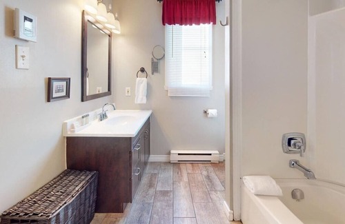 Beaupre Apartment | P-351: 2-bedroom mezzanine condo