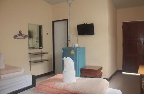 Chong Kham House | P.L.P Guesthouse - Mae Hong Son