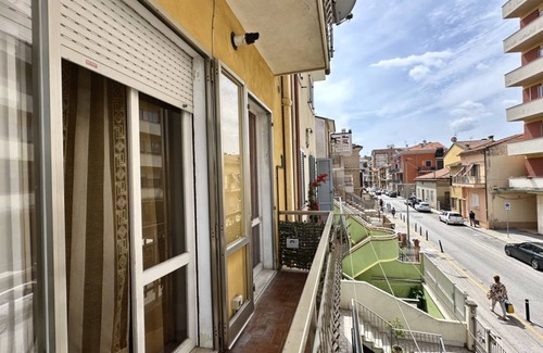 Porto Recanati Apartment | P032 - Porto Recanati, sky-land 100 meters from the sea