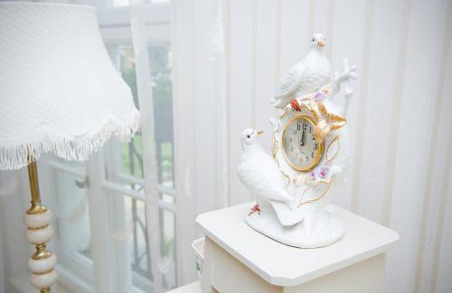 Prusice Bed & Breakfast | Pałac Brzeźno Spa & Golf