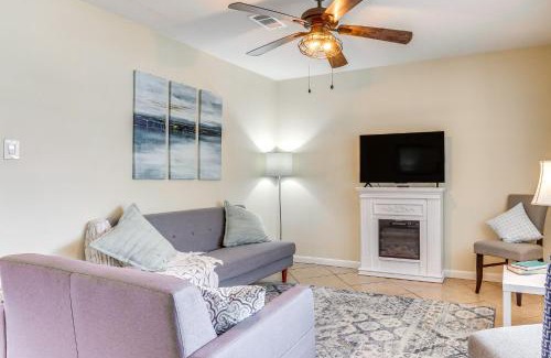 Milton House | Pace Family Home 1 Mi to Beach and Park!