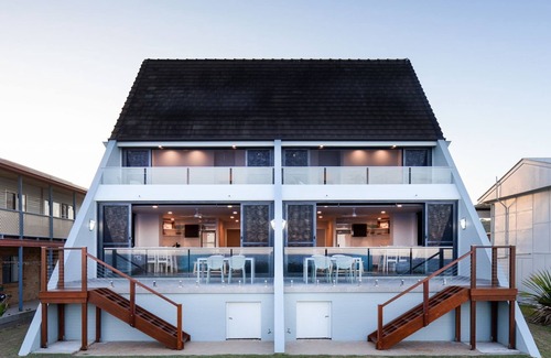 Wooli House | Pacific Dawn on the Beach