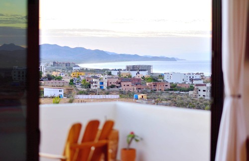 El Pescadero House | Pacific Paradise Luxury Home from Sunrise to Sunset, the View Never Ends!