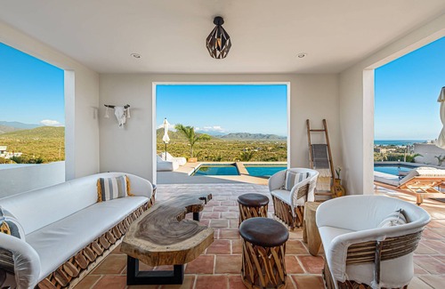 El Pescadero House | Pacific Paradise Luxury Home from Sunrise to Sunset, the View Never Ends!