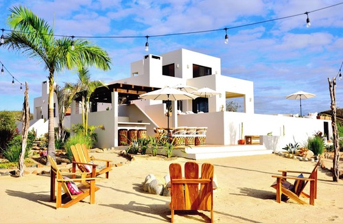 El Pescadero House | Pacific Paradise Luxury Home from Sunrise to Sunset, the View Never Ends!
