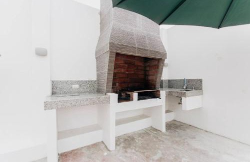 Monteverde Villa | Pacoa - Casa moderna con vista y salida privada al mar