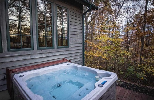 Victor House | Paddle House on the Rim of the New River Gorge