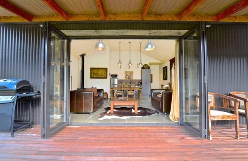 Gibbston House | Pagan Vines Vineyard Accommodation