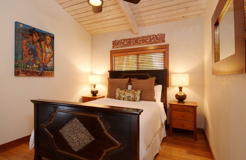 Paia House | Paia Inn - 3 Bedroom Ocean Front Beach House