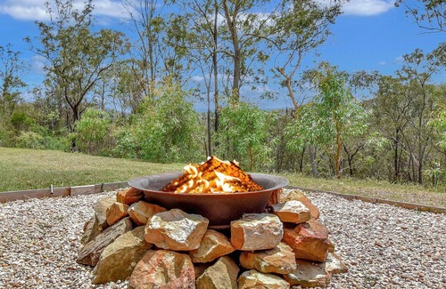 Cessnock City Council House | Paikium Off the grid in Laguna Haven A 100Acre Oasis of Sustainable Ser