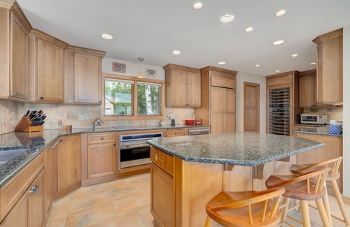 La Pointe House | Pair of homes along beautiful shores of Lake Superior! Pristine beach and views.
