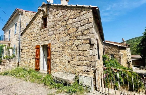 Pietrosella Apartment | Paisible Holidays For 4, Gîte 60 M² With Garden !