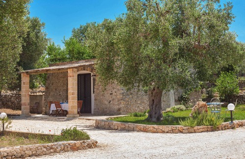 Manfio House | Pajara Gianfredi by BarbarHouse