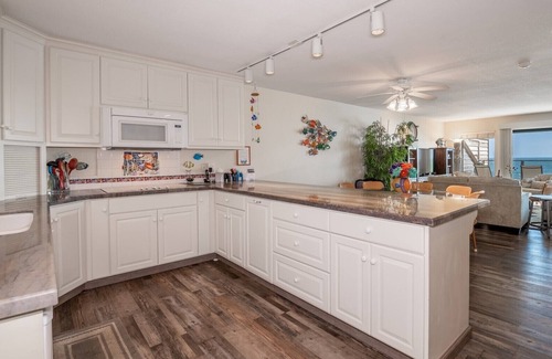Pajaro Dunes House | Pajaro Dunes Resort: 4 Bedroom Ocean Front Paradise - Expansive Ocean side Deck