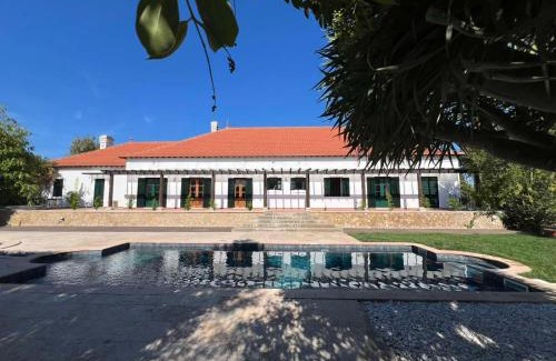 Grandola House | Palácio Club House - Lugar Minas da Caveira