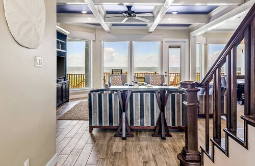 Freeport House | Palace On The Beach - Elevator Access - Beautiful Beach & Bay Views