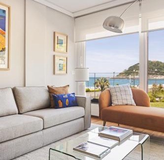 Antiguo Apartment | Palacio Miramar by FeelFree Rentals
