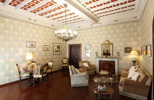 Orvieto Apartment | Palazzo Febei