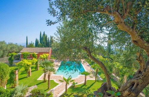 Corfu Villa | Paleopetres La Chataîgne - large private pool - sea views - total privacy -