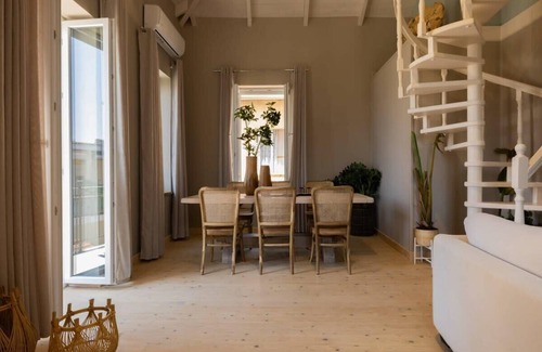 Paleros House | Paleros Stone Summary