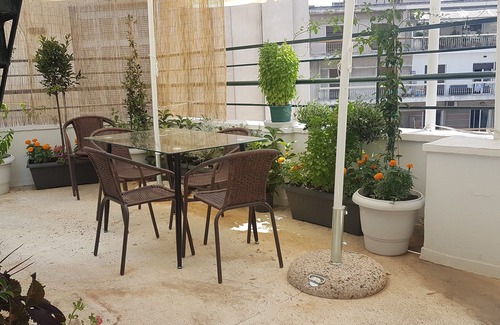 Mousio Apartment | Palette Apartment (Chocolate) - Athens Center, 6 BD, 3 BATH