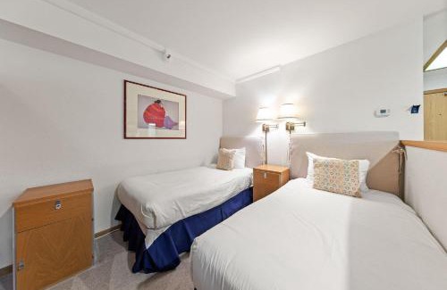 Olympic Valley Apartment | Palisades Tahoe Lodge Rentals Studio Loft #308
