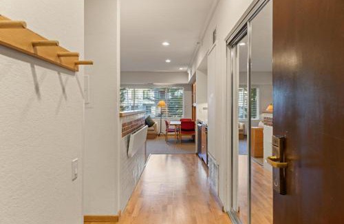 Olympic Valley Apartment | Palisades Tahoe Lodge Rentals Studio #205