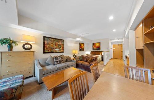 Olympic Valley Apartment | Palisades Tahoe Lodge Rentals Studio #232