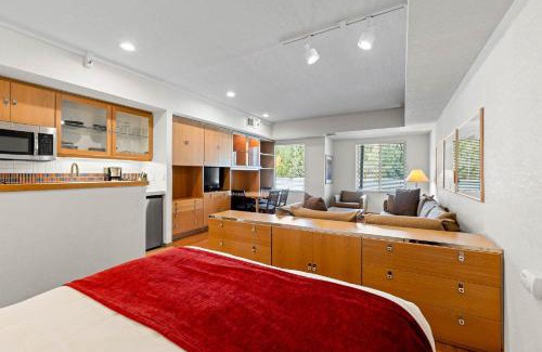 Olympic Valley Apartment | Palisades Tahoe Lodge Rentals Studio #229