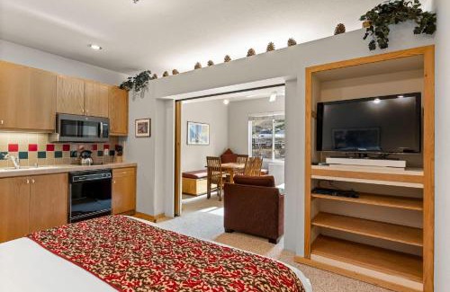 Olympic Valley Apartment | Palisades Tahoe Lodge Rentals Studio #253