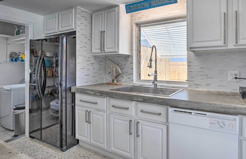 Palm City House | Palm City Canalfront Home w/Boat Dock & Fire Pit!