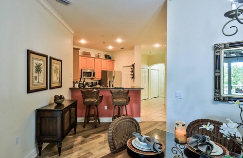 Palm Coast Condo | Palm Coast, FL 2BD/2BR Beach Villa - walk to the Ocean! Free Parking!